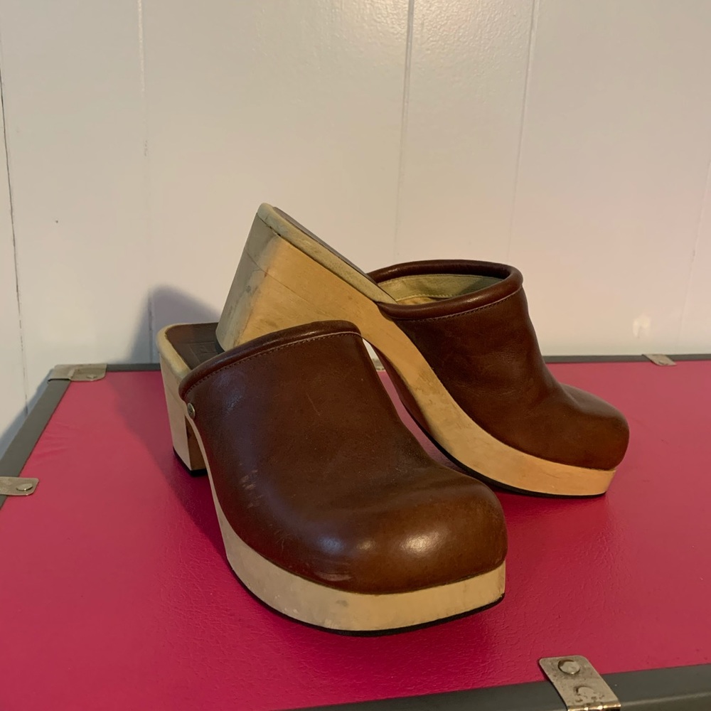 Frye Kendal clogs